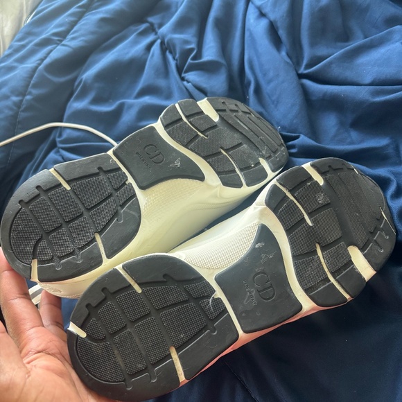 Dior b22 White/Silver Pristine Condition Size 9/Eu42 - Picture 7 of 8